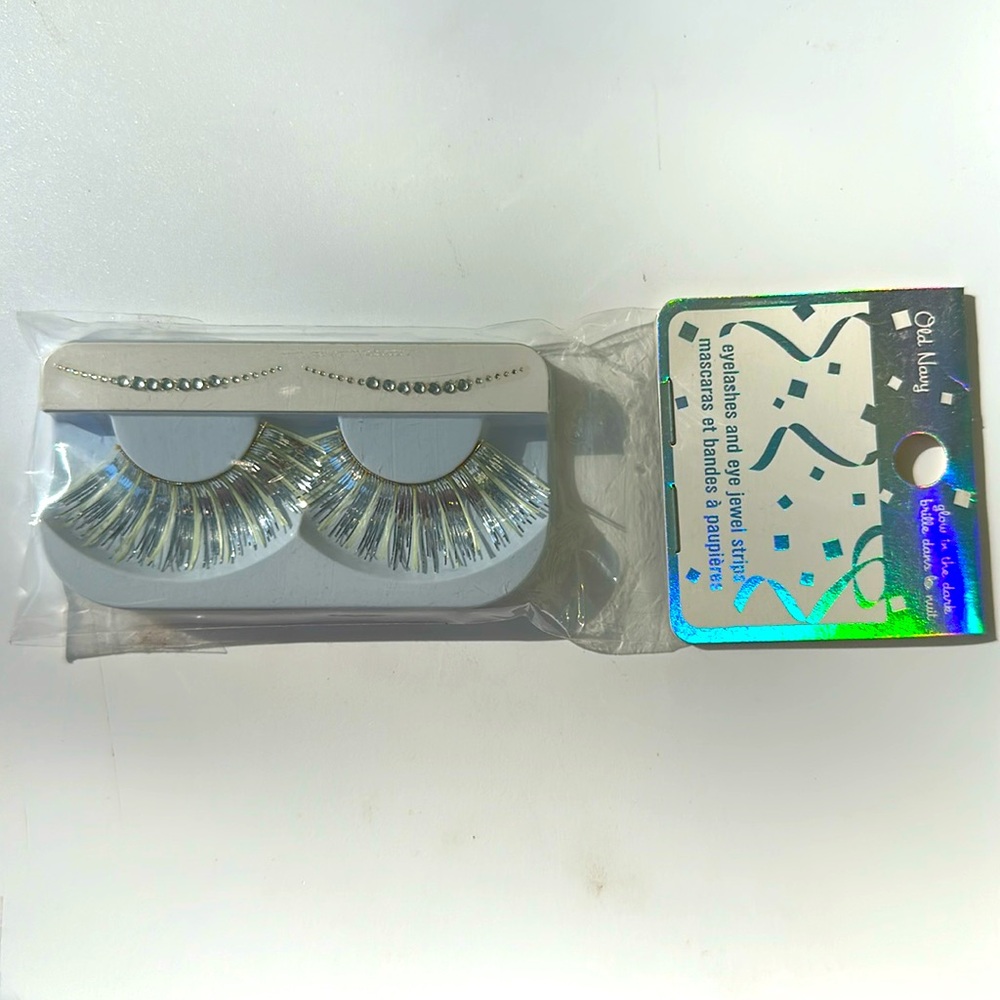 NWT Vintage Old Navy Silver Tinsel Eyelashes